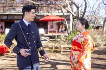 若松次郎を演じる中島歩(左)は歴史上のある有名人の子孫にあたるという(C)NHK連続テレビ小説「あんぱん」NHK総合 毎週月~土曜 午前8時~8時15分ほかにて放送中