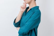 同僚から「仕事ができないのに特別待遇はおかしい!」の不満も 民間企業の「縁故採用」は違法でなくとも多くのデメリットが潜んでいる